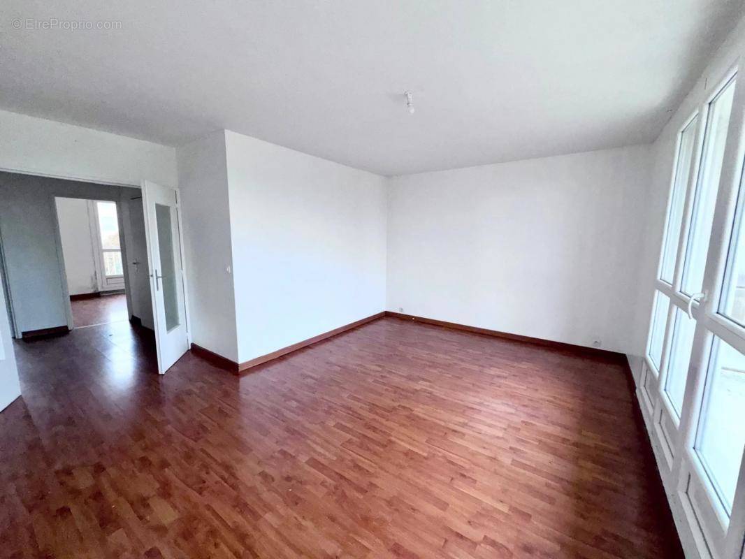 Appartement à GARGES-LES-GONESSE