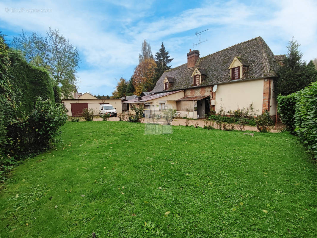 Maison à BERNAY