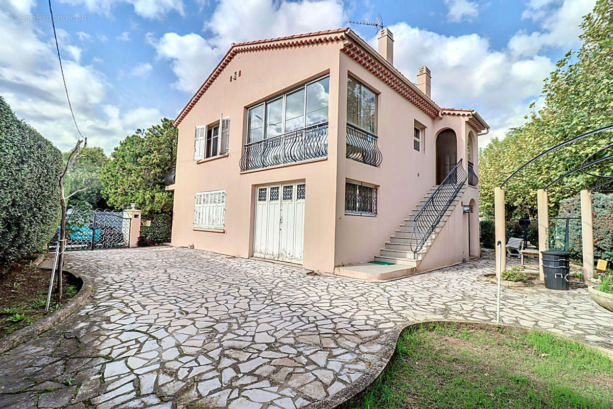 Maison à DRAGUIGNAN