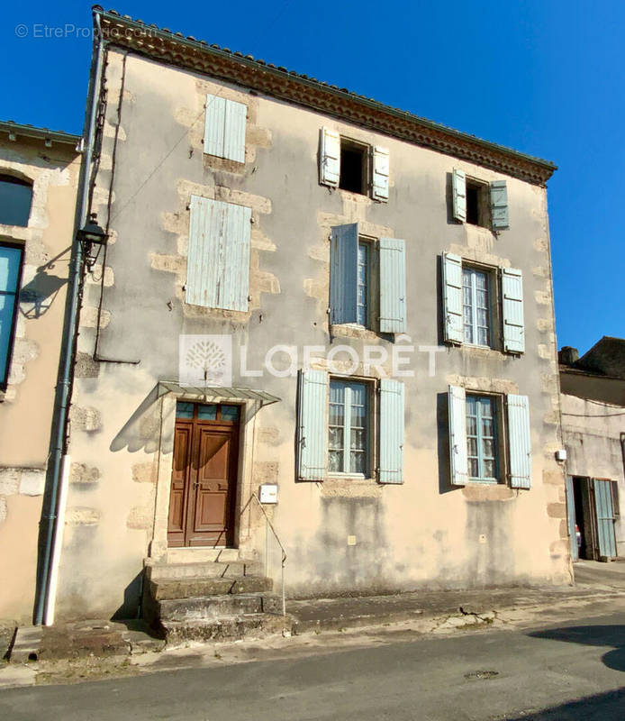 Maison à NERAC