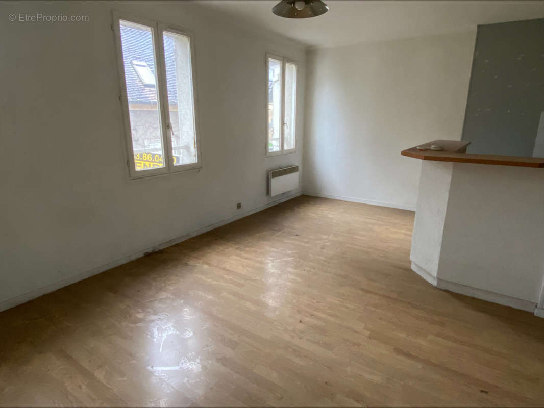 Appartement à SANTENY