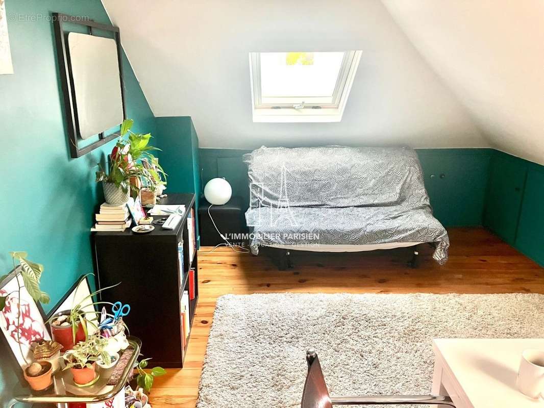 Appartement à PARIS-10E