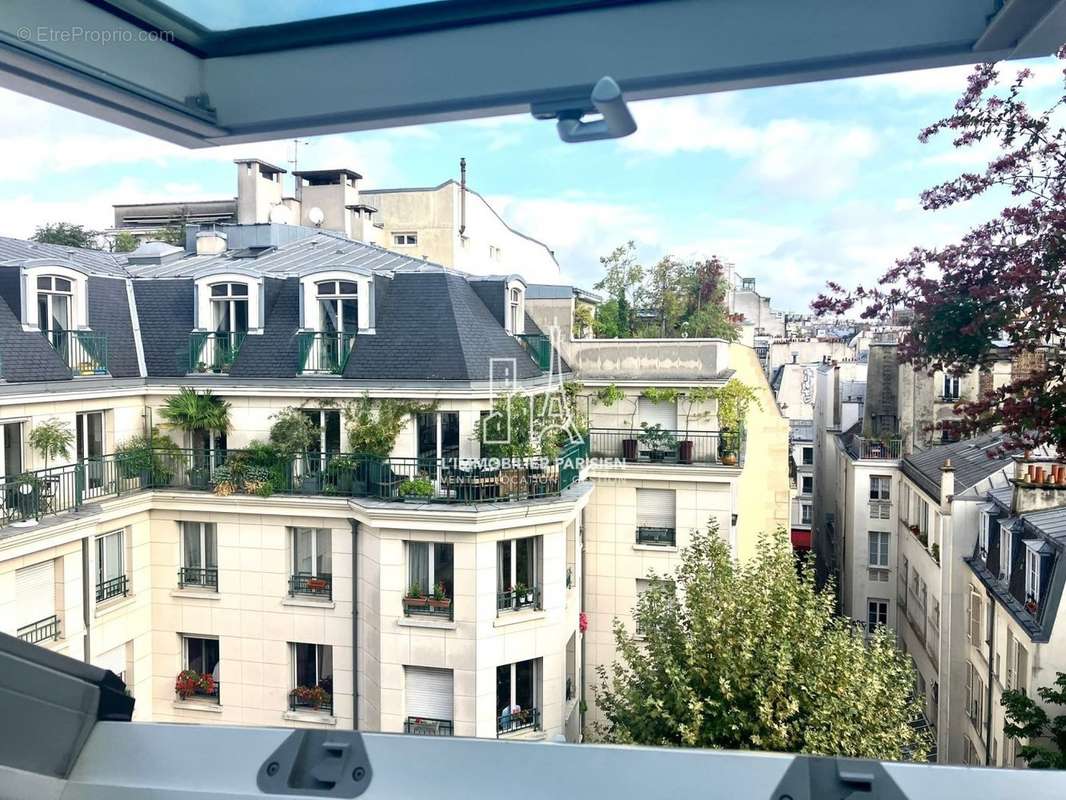 Appartement à PARIS-10E