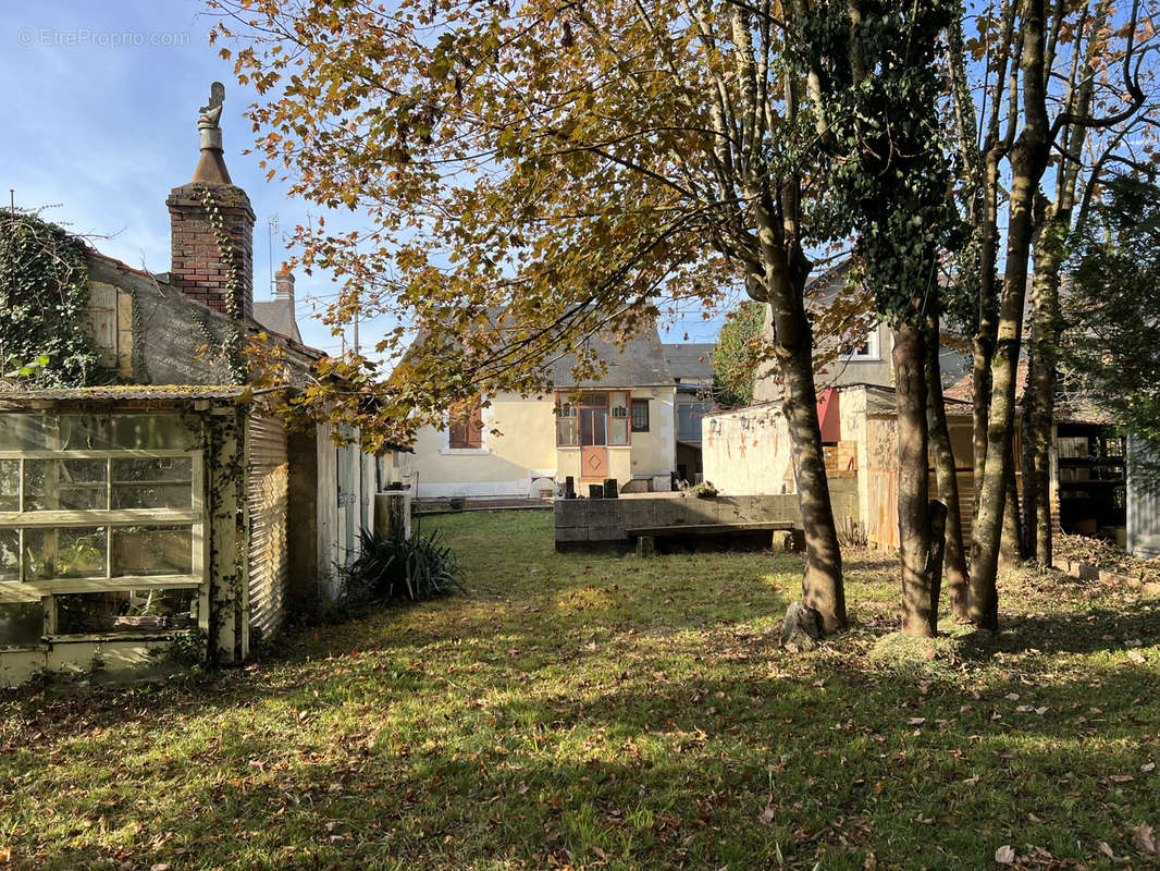 Maison à URZY