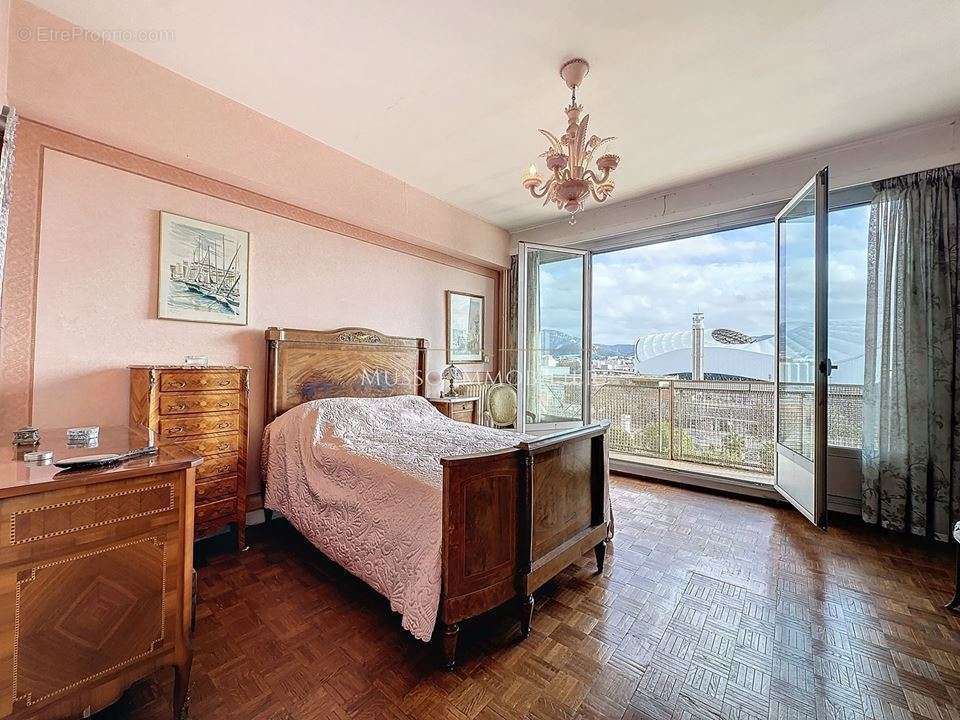 Appartement à MARSEILLE-8E