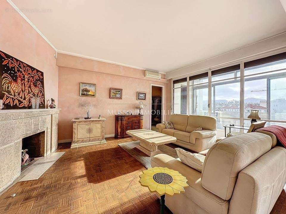 Appartement à MARSEILLE-8E