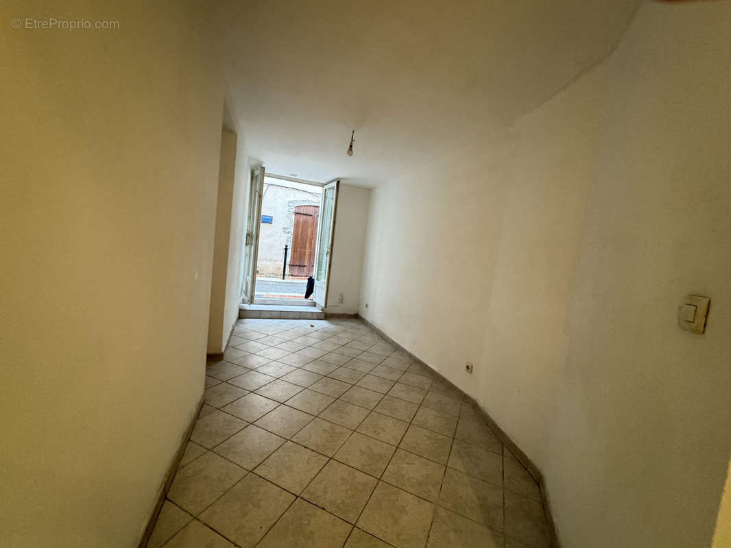 Appartement à TOURVES