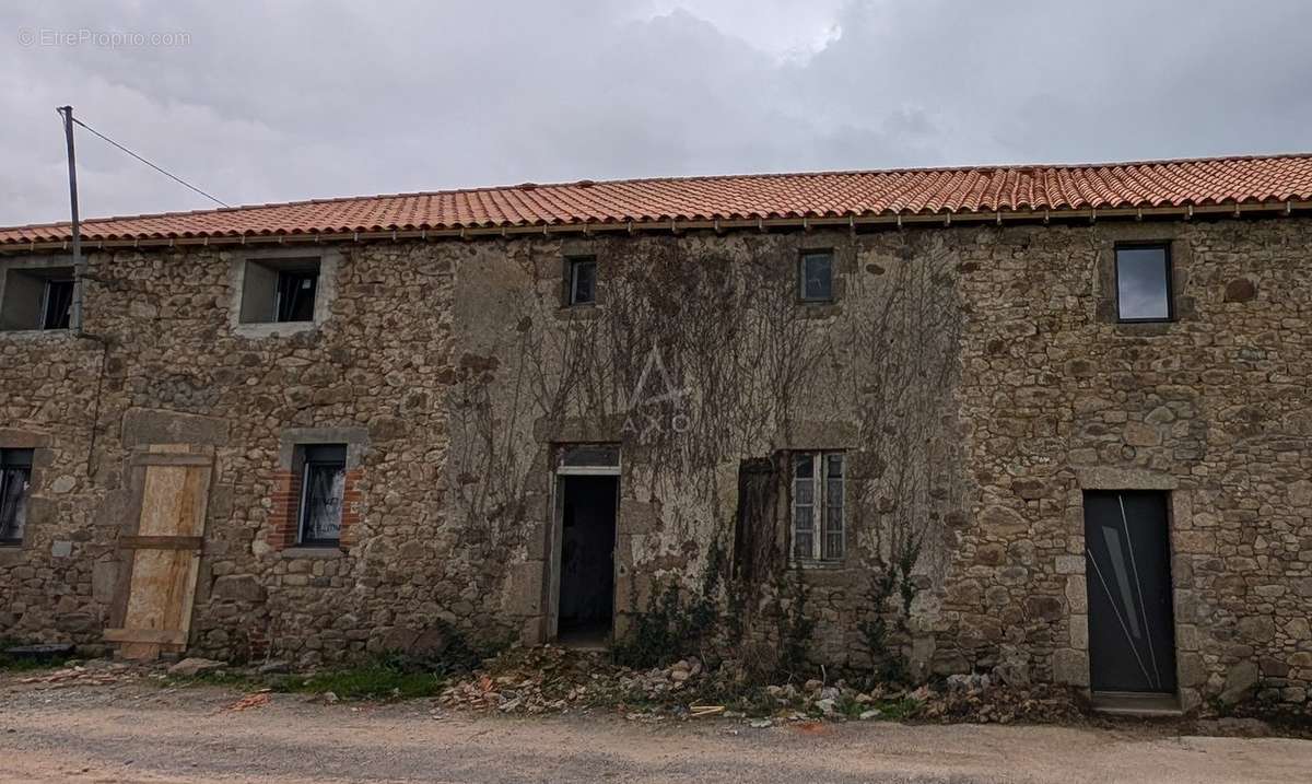 Maison à TILLIERES