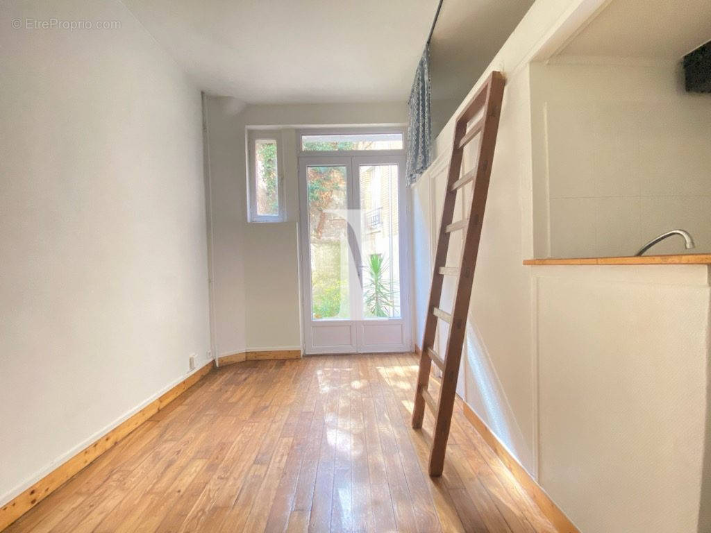 Appartement à PARIS-19E