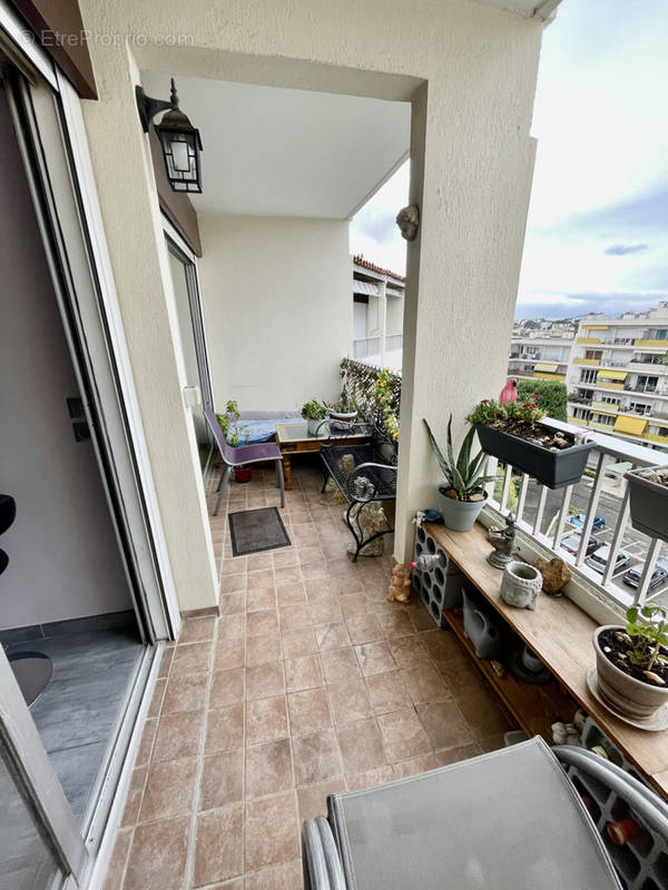 Appartement à LE CANNET