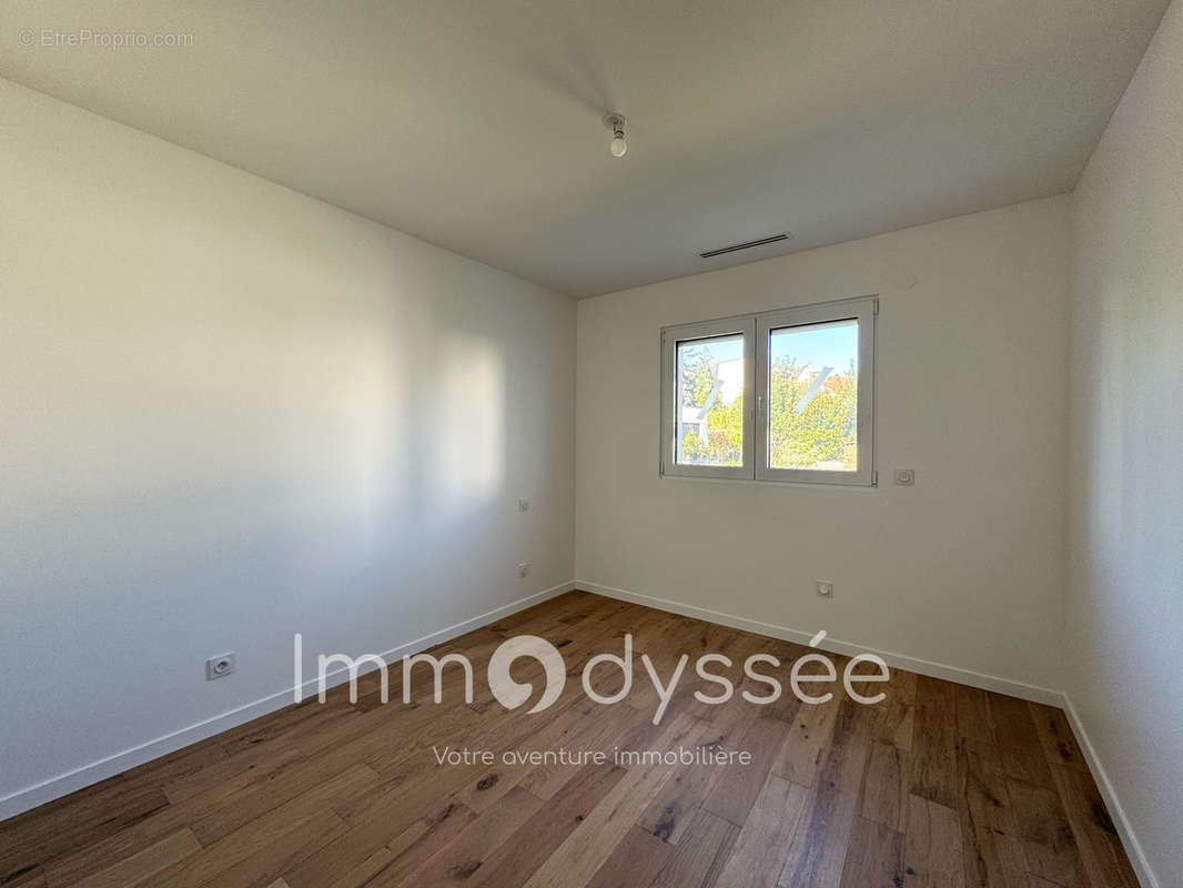 Appartement à LE PERREUX-SUR-MARNE