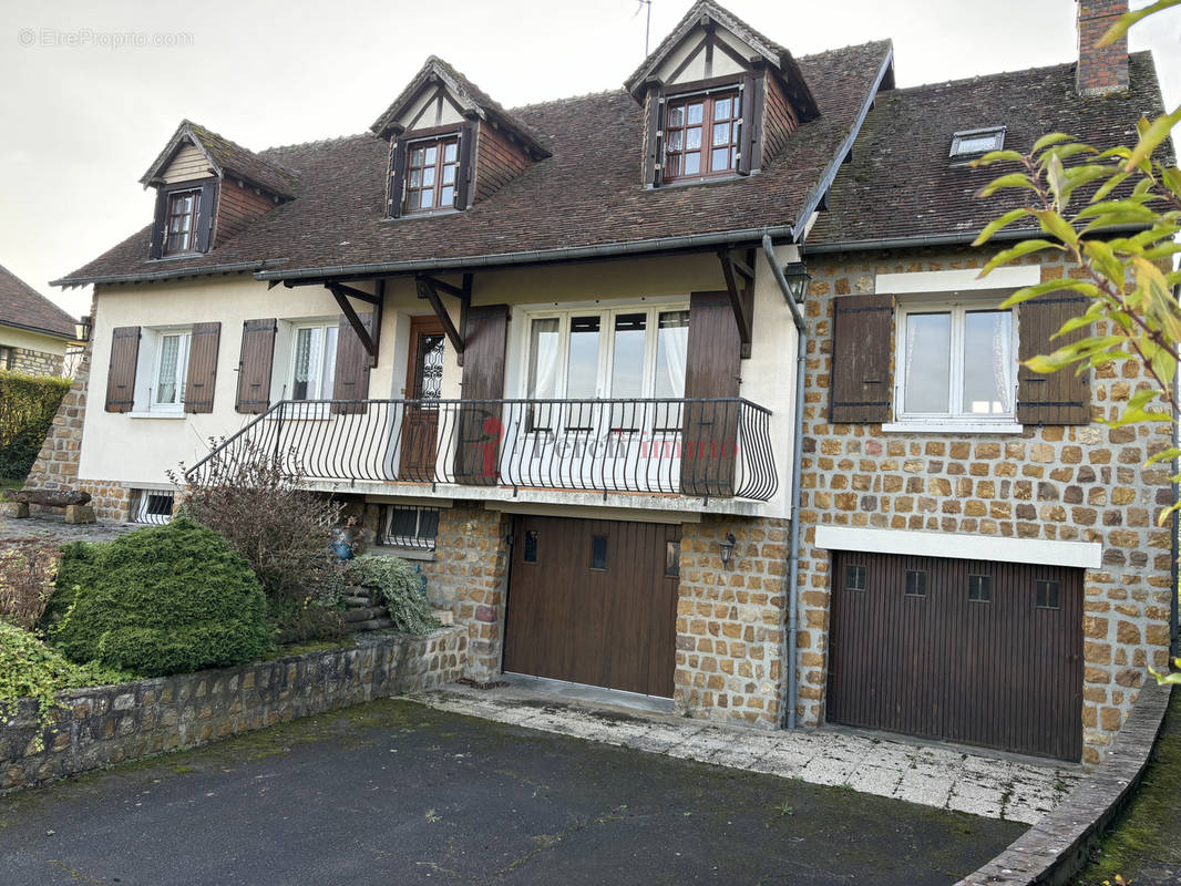 Maison à MAUVES-SUR-HUISNE