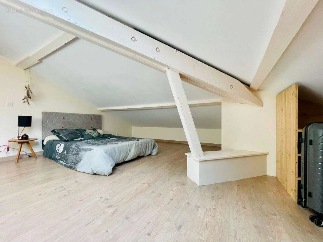 Appartement à AIX-LES-BAINS