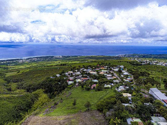 Terrain à LE PORT