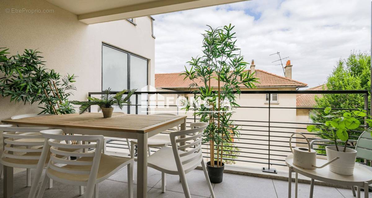 Appartement à BOURG-LA-REINE