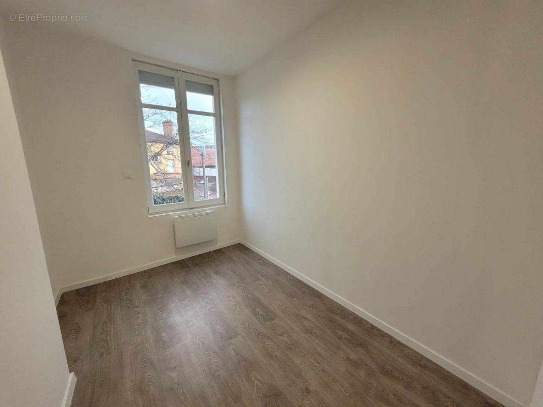 Appartement à SAINT-ETIENNE