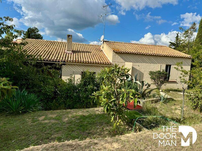 Maison à LE CASTELLET