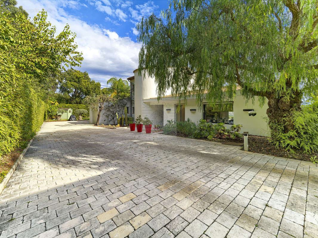 Maison à VILLENEUVE-LOUBET