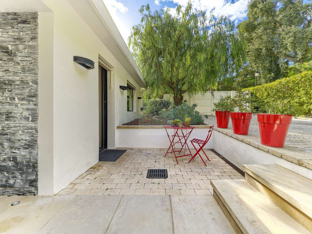 Maison à VILLENEUVE-LOUBET