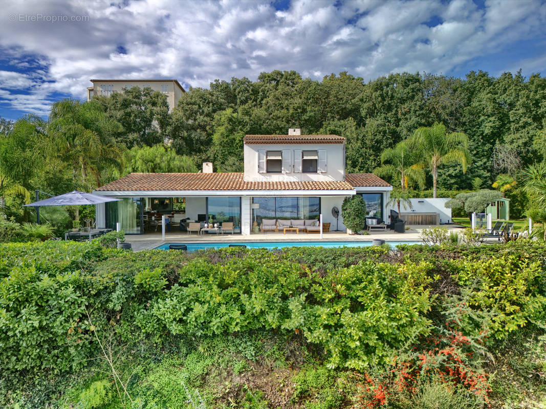 Maison à VILLENEUVE-LOUBET