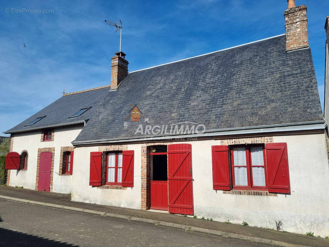 Maison à SAINT-CALAIS