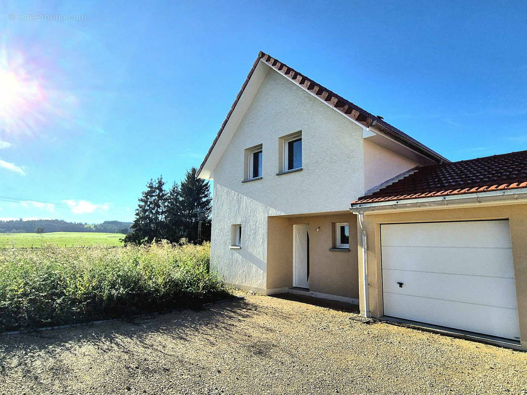 Maison à LE RUSSEY