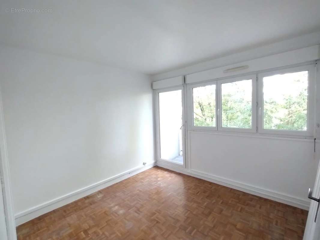 Appartement à AUBERGENVILLE