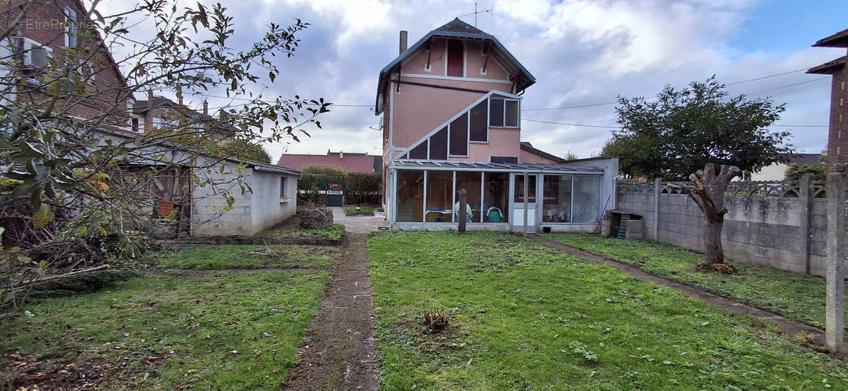 Maison à CREPY-EN-VALOIS