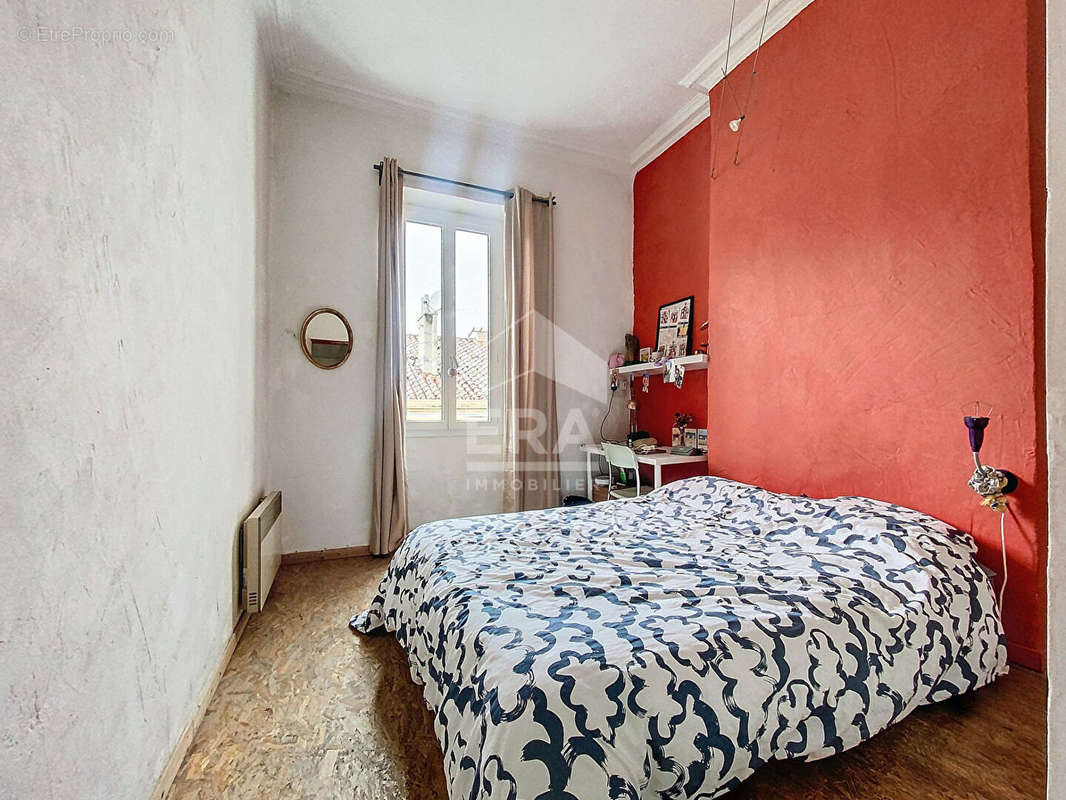 Appartement à MARSEILLE-2E