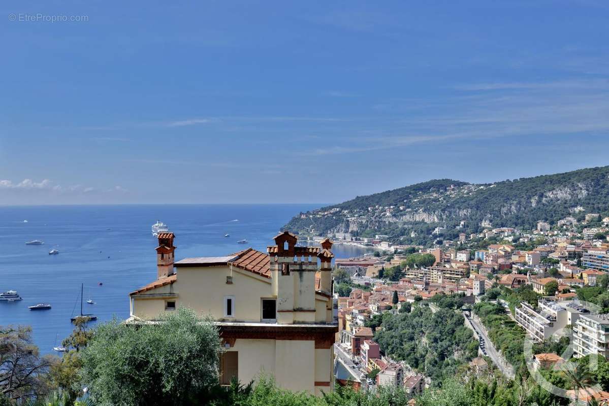 Appartement à VILLEFRANCHE-SUR-MER