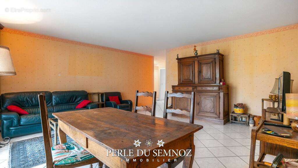 Appartement à SEYNOD