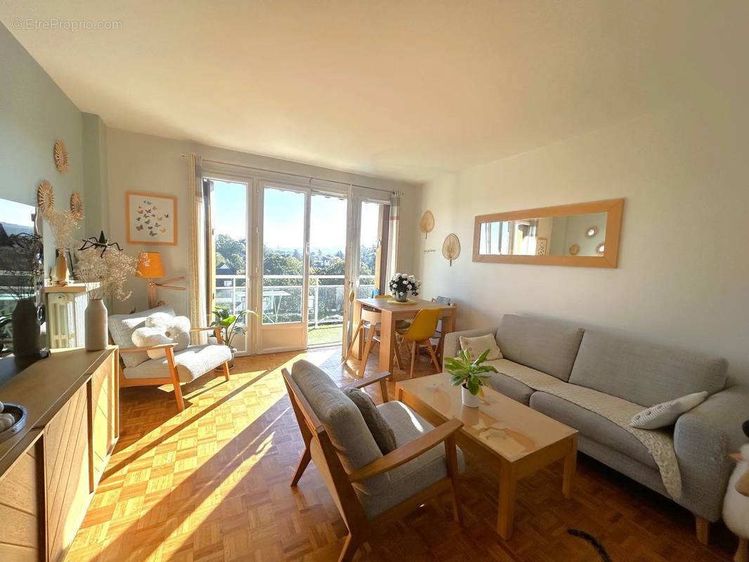 Appartement à CROISSY-SUR-SEINE