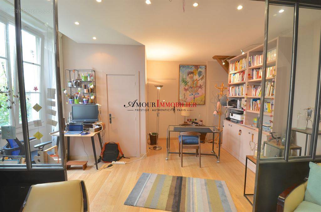 Appartement à PARIS-12E