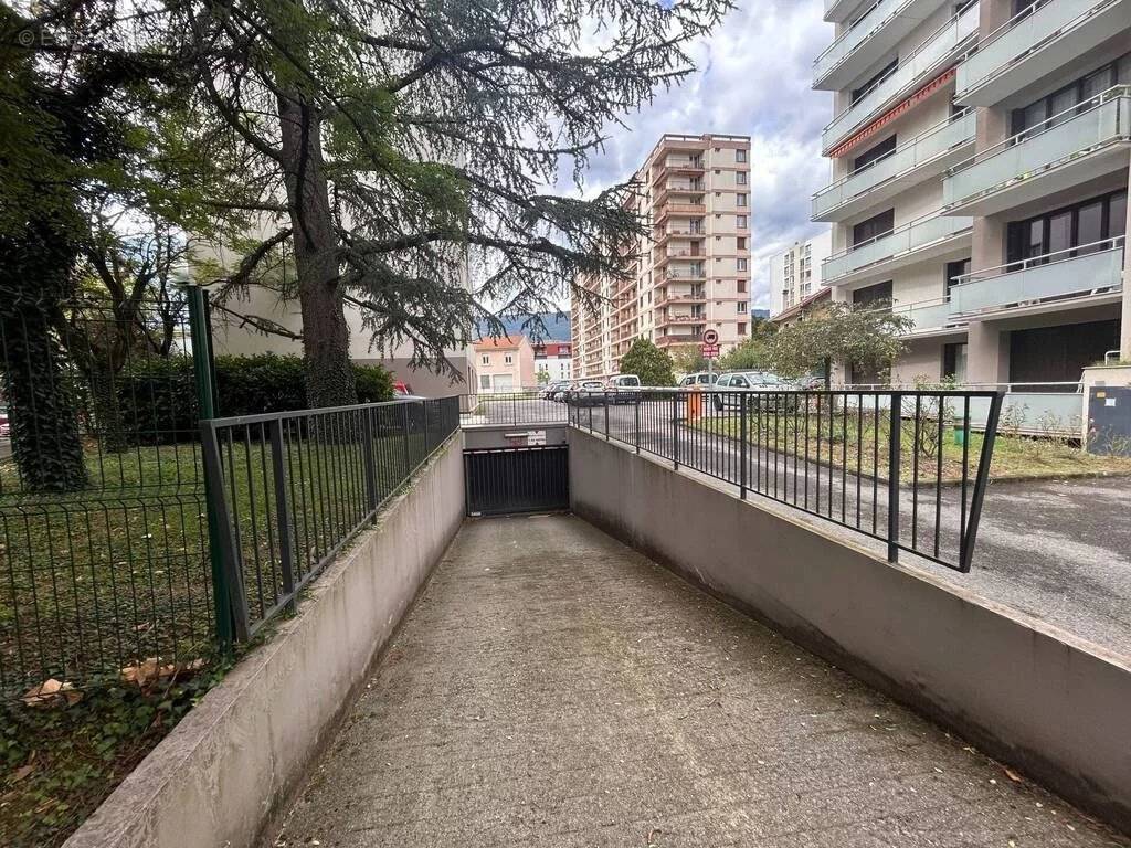 Parking à GRENOBLE