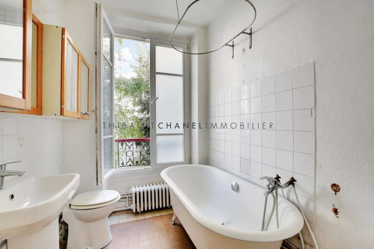 Appartement à PARIS-10E