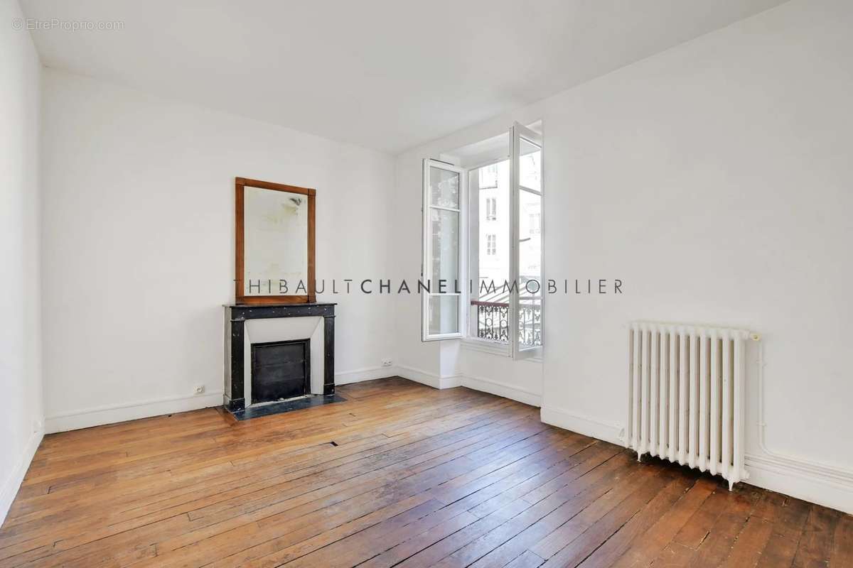 Appartement à PARIS-10E