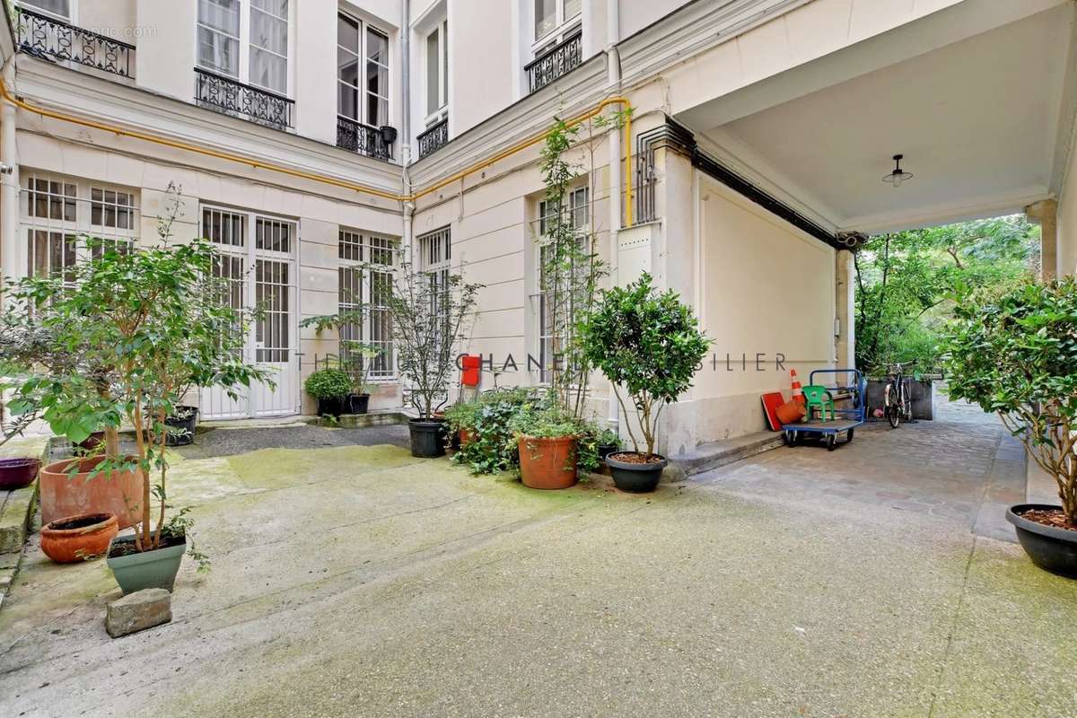 Appartement à PARIS-10E