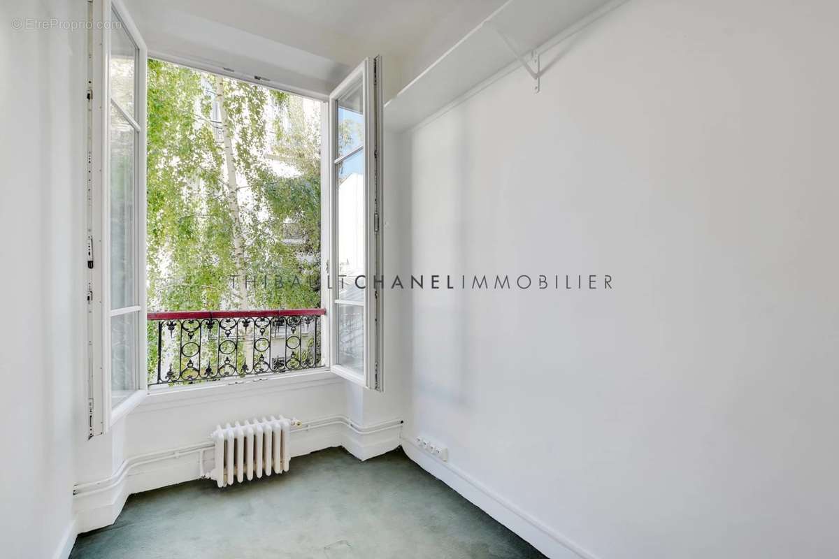 Appartement à PARIS-10E