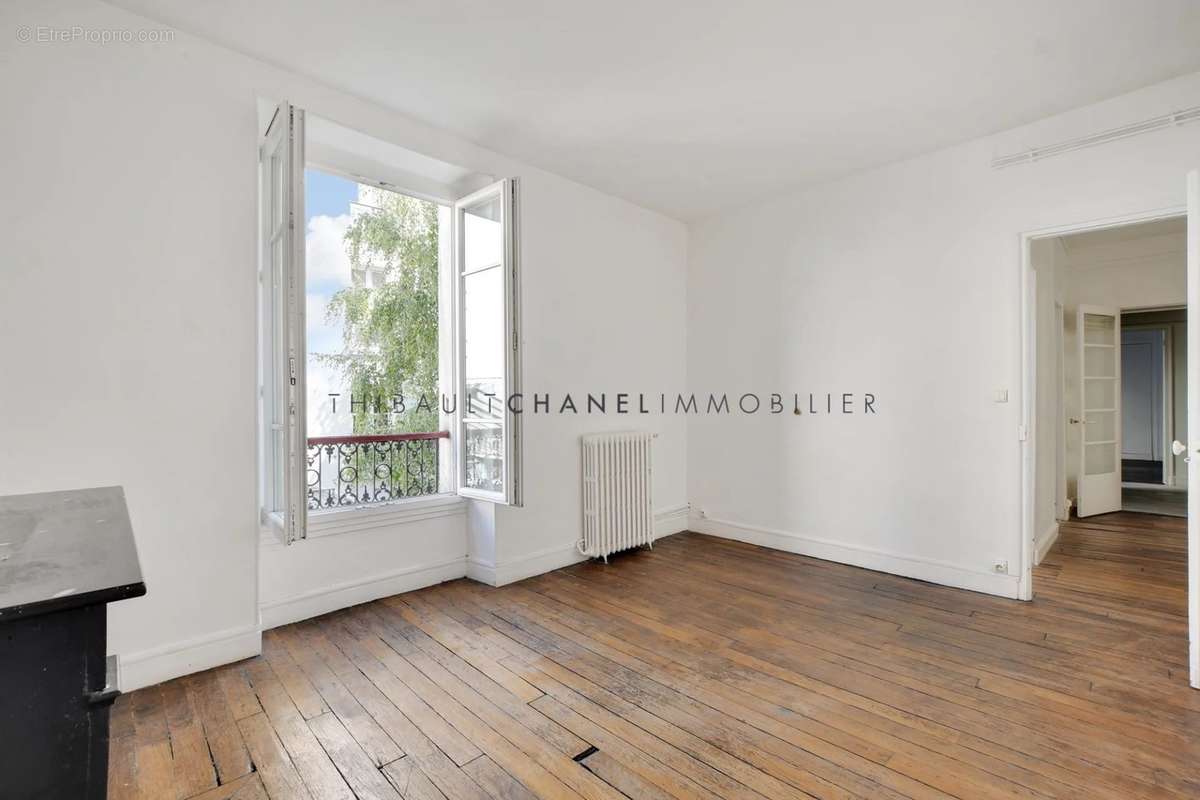 Appartement à PARIS-10E