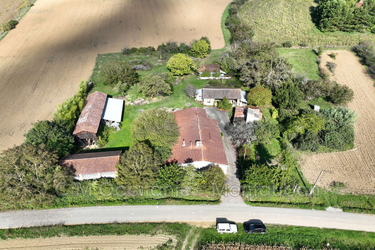 Maison à SAINT-NAUPHARY