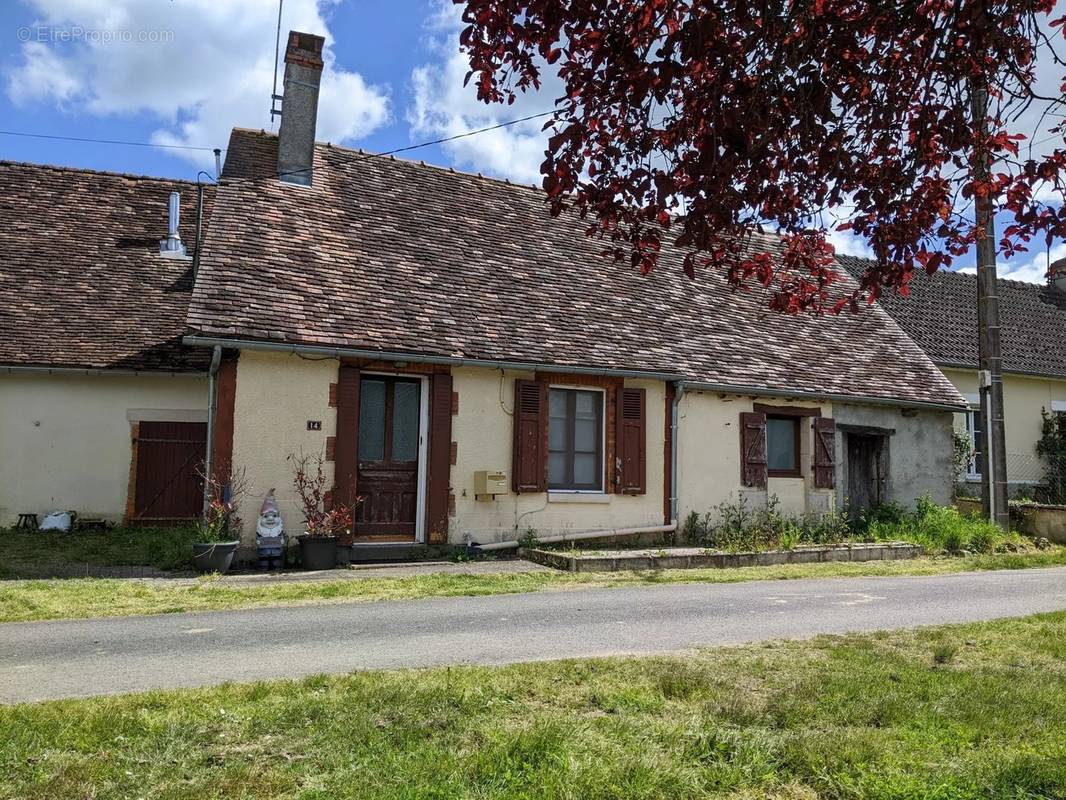 Maison à COULONGES