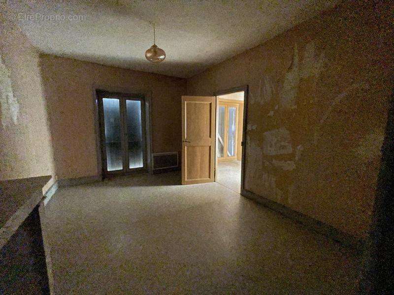   - Appartement à AUBENAS