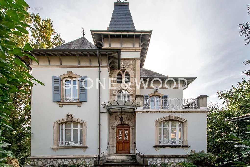 Maison à SAINT-JULIEN-EN-GENEVOIS