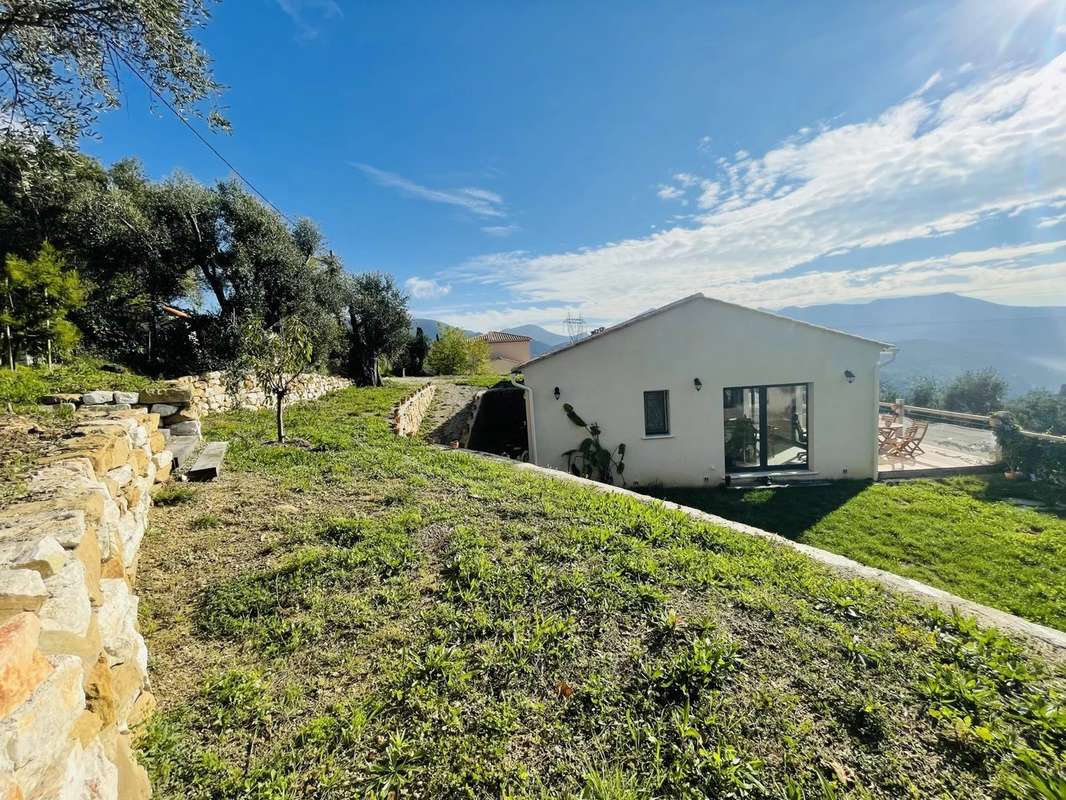 Maison à BERRE-LES-ALPES