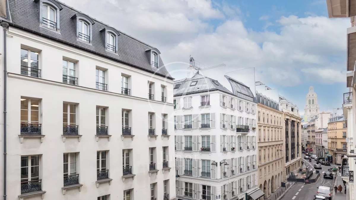 Appartement à PARIS-9E