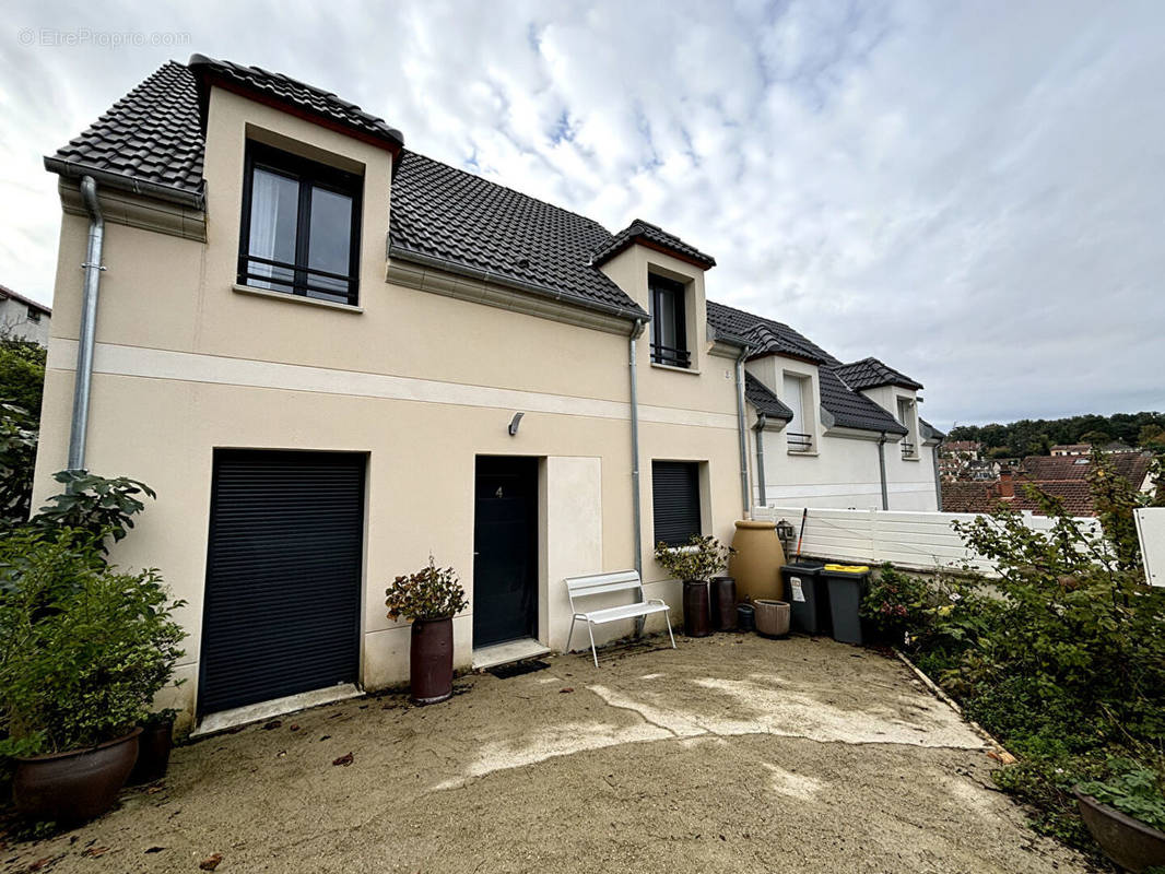 Maison à SACLAY