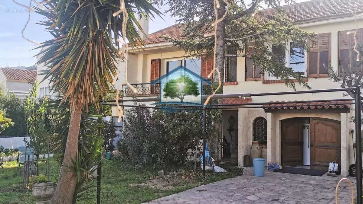 Maison à MARSEILLE-9E