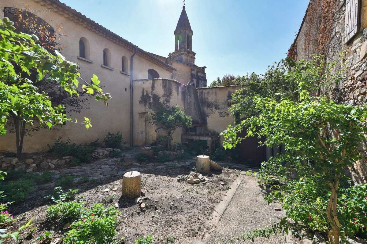 Maison à UZES