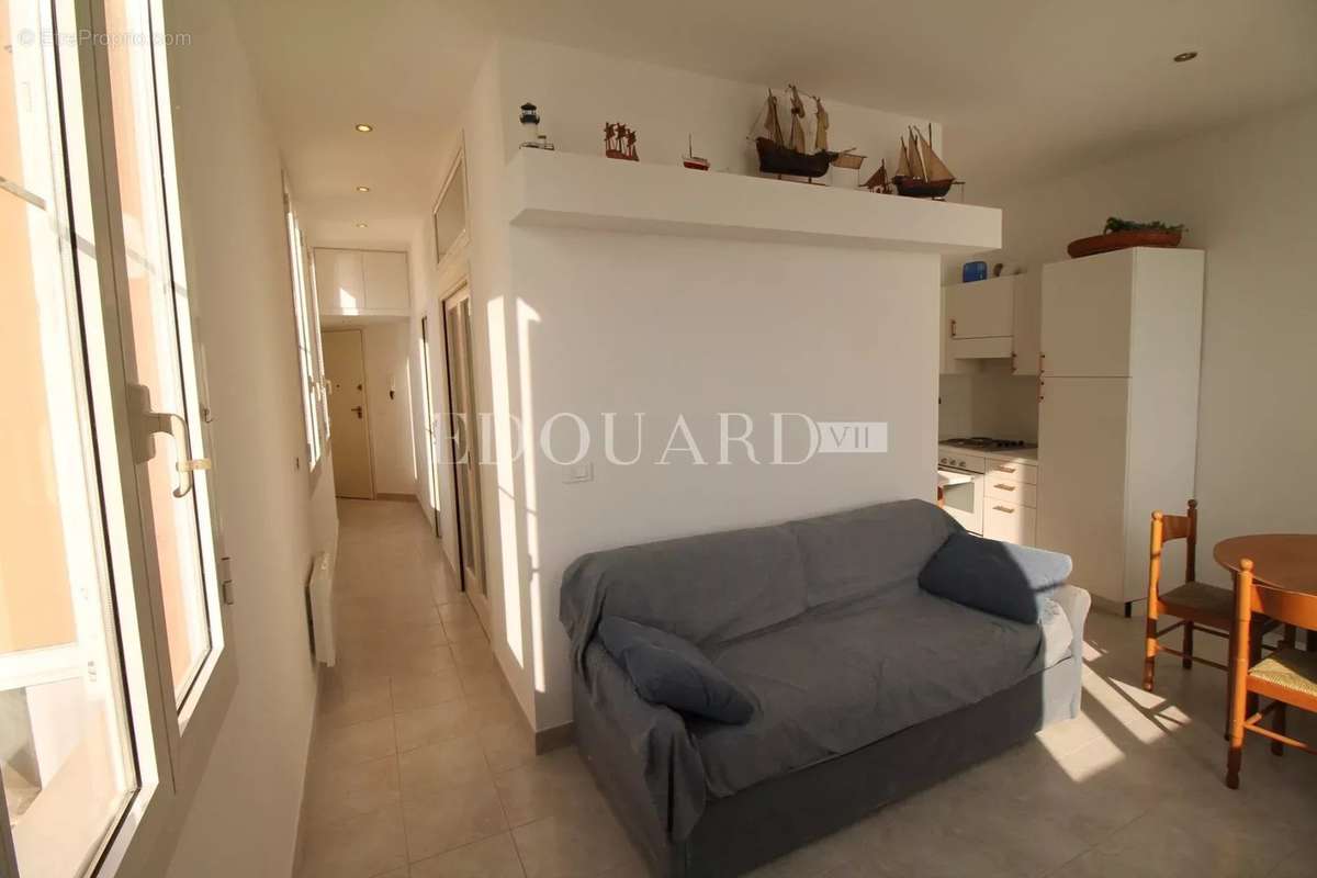 Appartement à ROQUEBRUNE-CAP-MARTIN