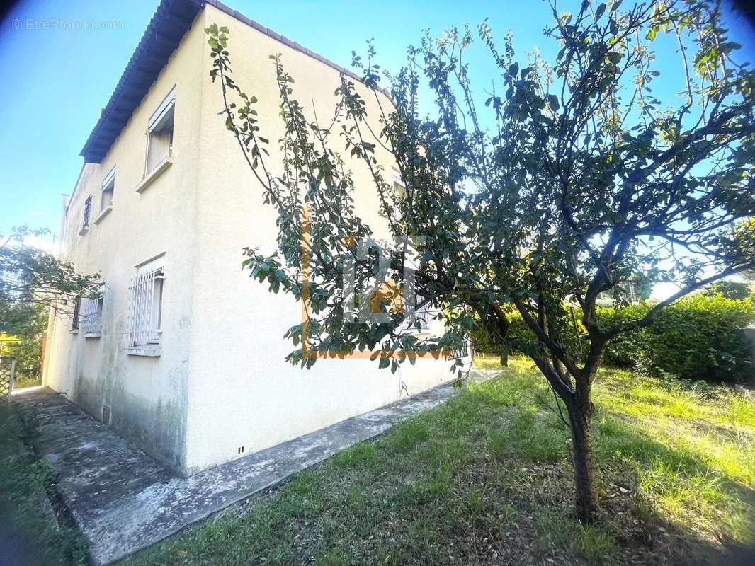 Maison à NIMES